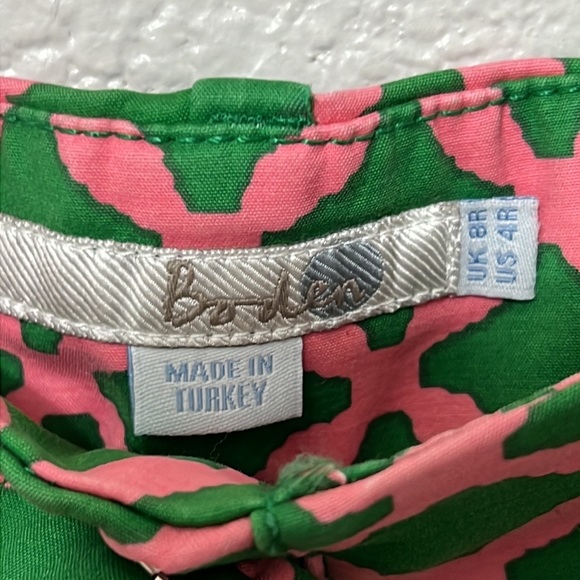 Boden Women's Geometric Print Green and Pink
Stretch Cotton Pants US 4R - Picture 5 of 5